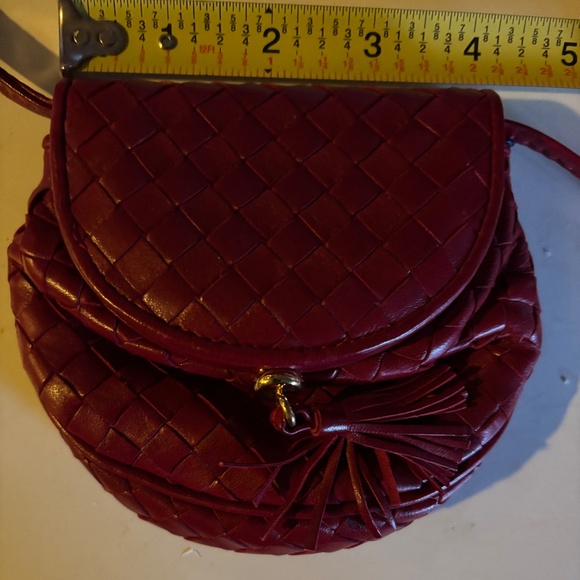 Bottega Veneta Intrecciato leather crossbody - Picture 4 of 6